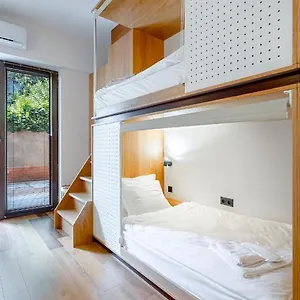  Hostel The Pod